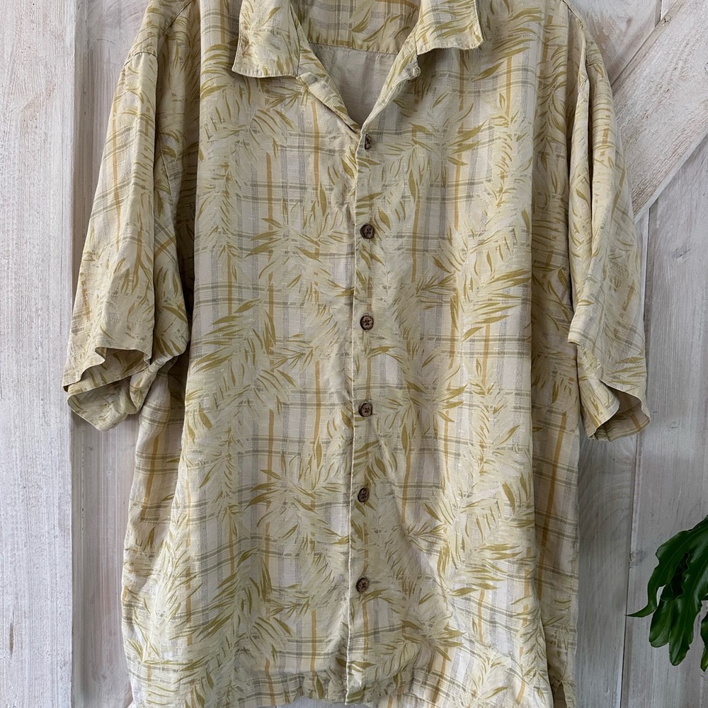 Tommy Bahama Light Beige Palm-Leaf Plaid Short Sleeve Shirt